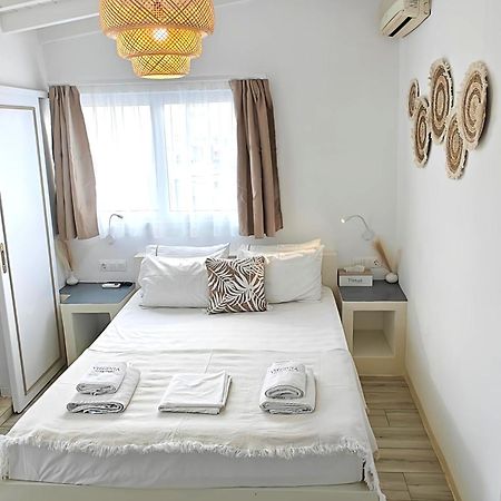 Tinos Heritage Plateia Luaran gambar