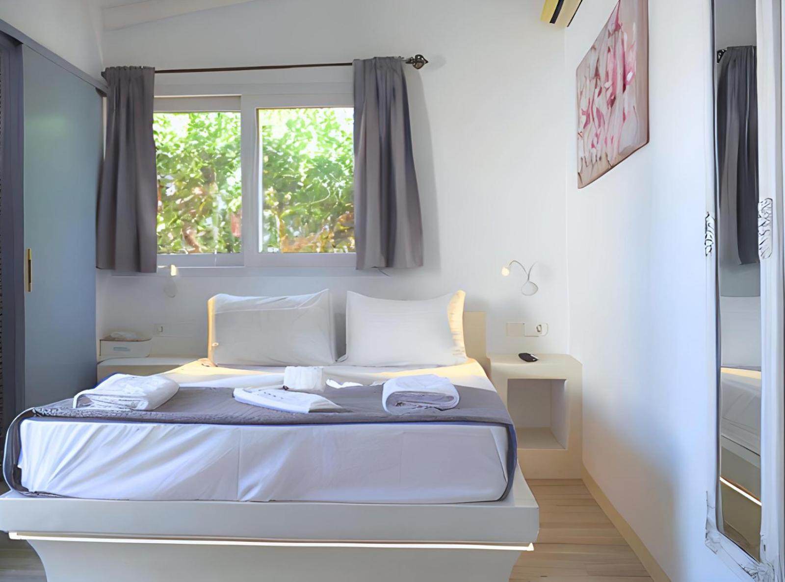 Tinos Heritage Plateia Luaran gambar
